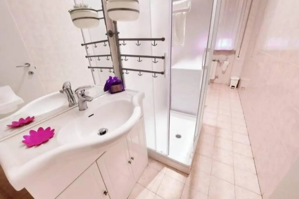 Tutto Intorno Mare Parcheggio Privato Negozi Apartment Pietra Ligure
