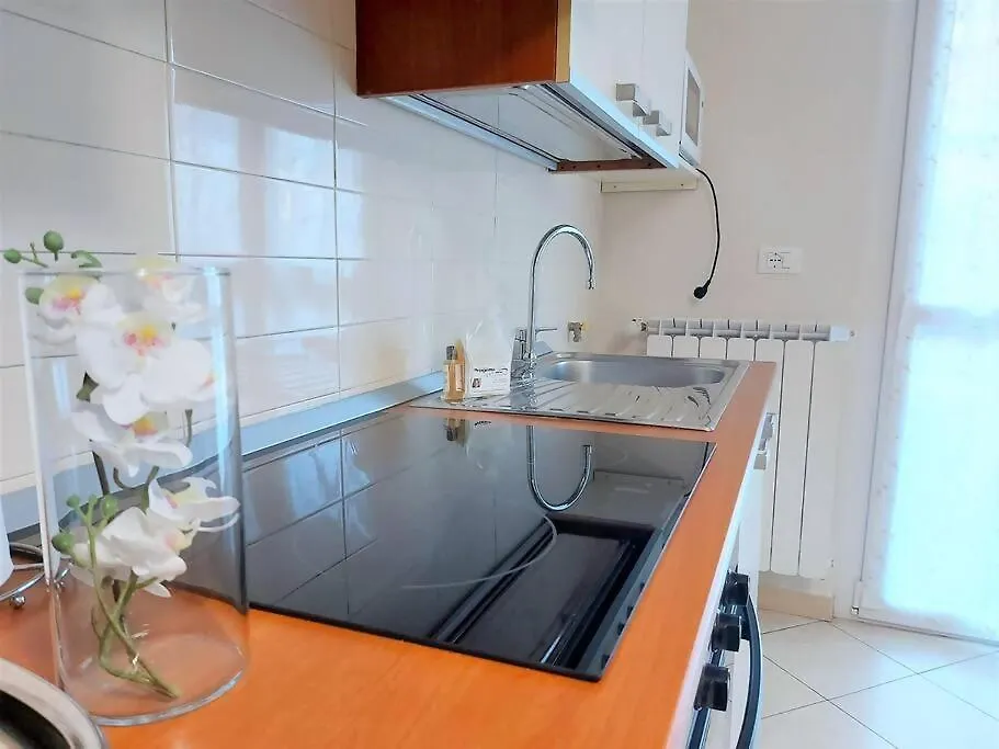 Tutto Intorno Mare Parcheggio Privato Negozi Apartment Pietra Ligure