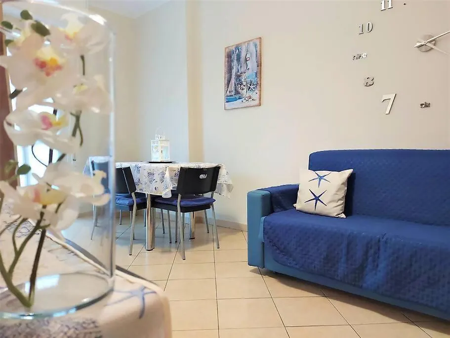 Tutto Intorno Mare Parcheggio Privato Negozi Apartment Pietra Ligure Italy
