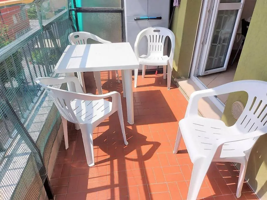 Tutto Intorno Mare Parcheggio Privato Negozi Apartment Pietra Ligure